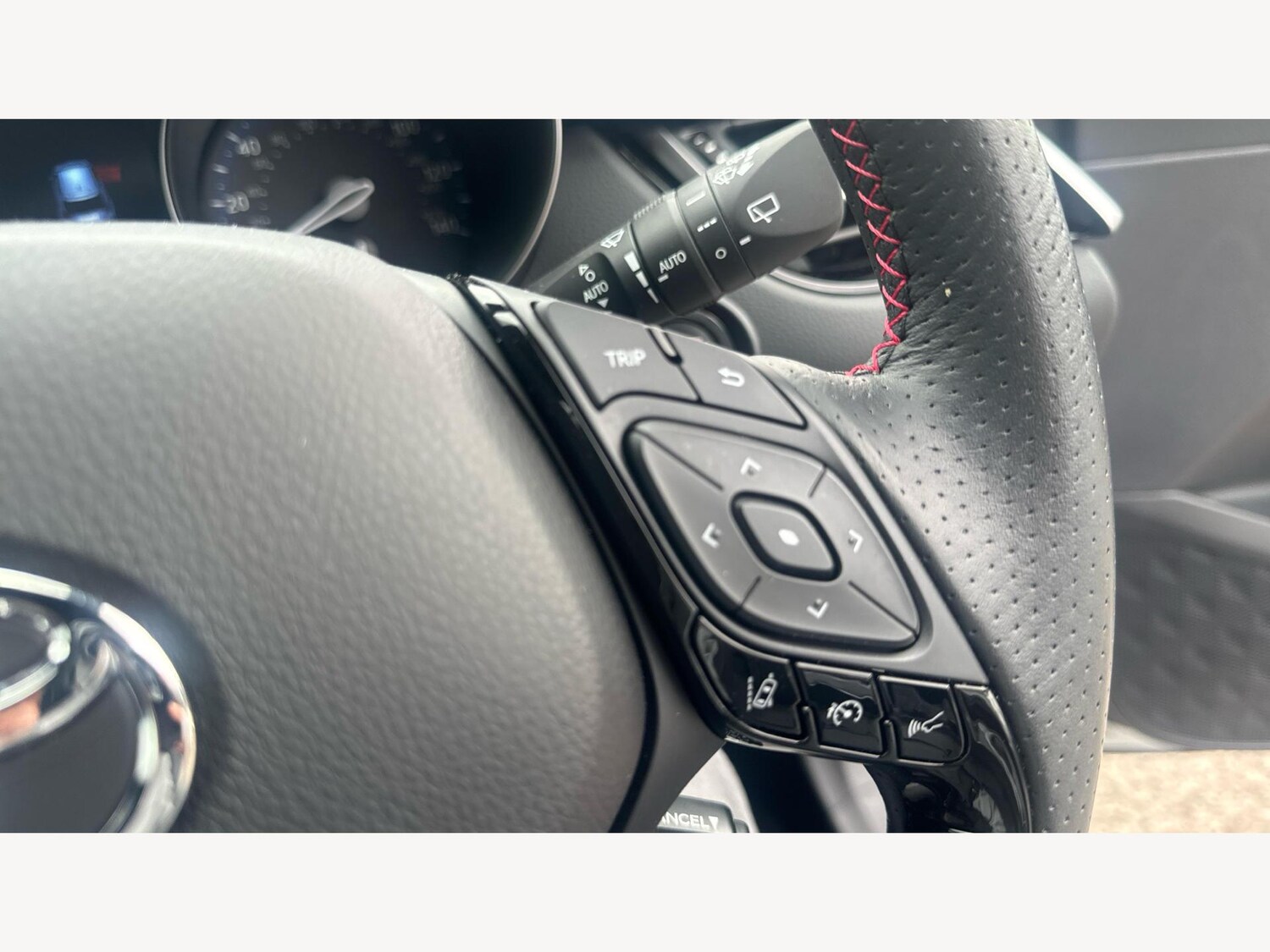 Used Toyota C-HR for sale - 77768346: Photo 26