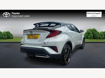 Used Toyota C-HR 2023 for sale - 77768346: Photo