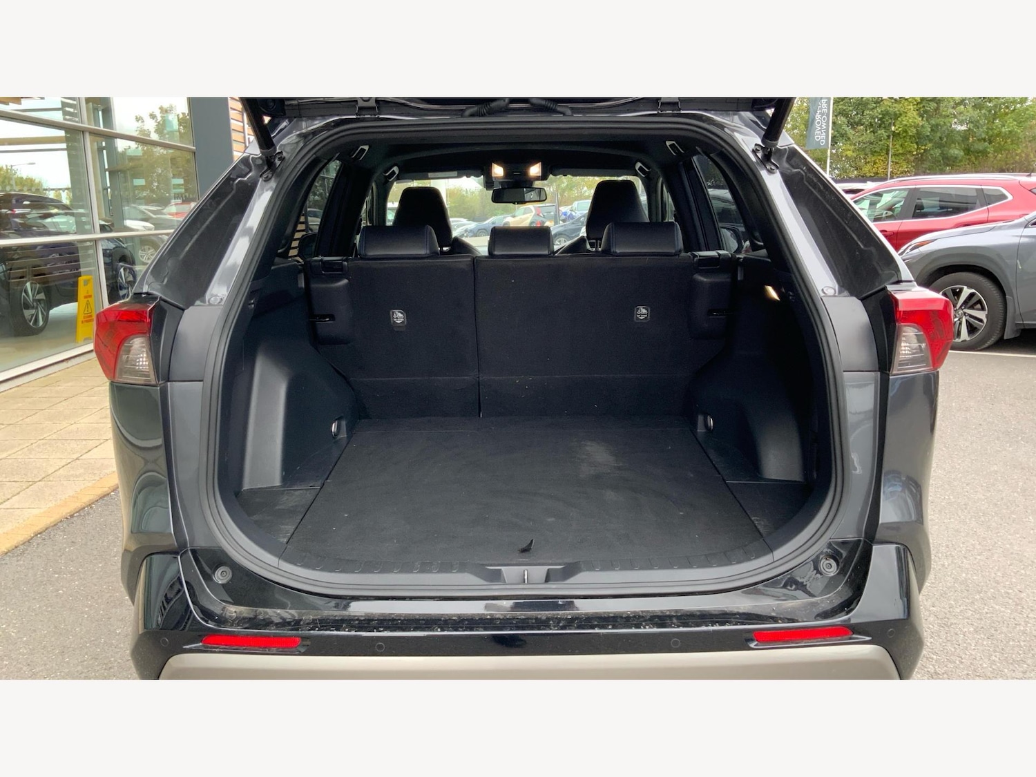 Used Toyota RAV4 2022 for sale - 76388065: Photo 16