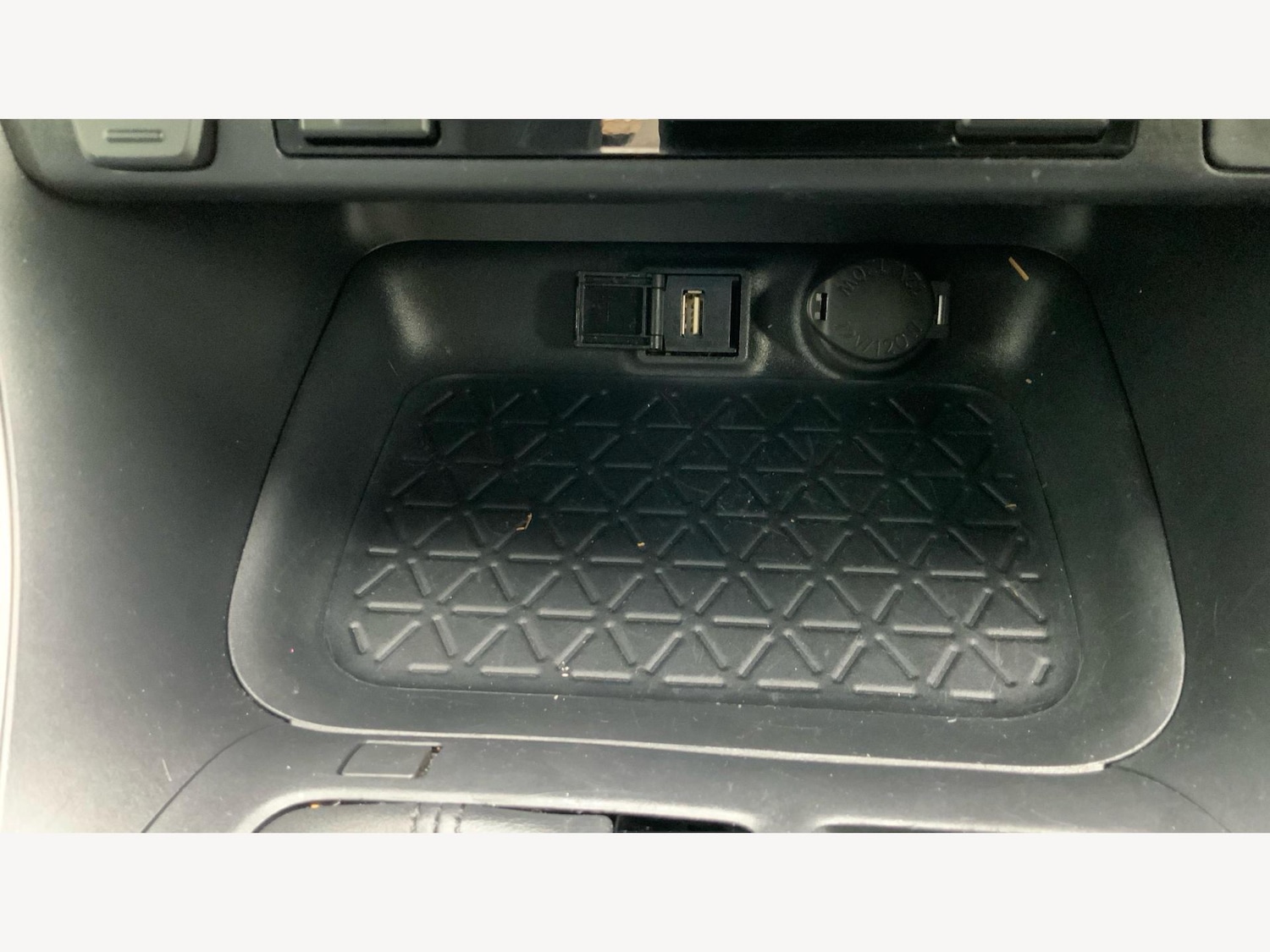 Used Toyota RAV4 2022 for sale - 76388065: Photo 38