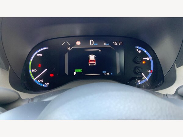 Used Toyota Yaris Cross 2023 for sale - 76258995: Photo 11