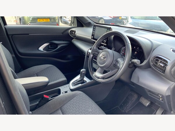 Used Toyota Yaris Cross 2023 for sale - 76258995: Photo 13
