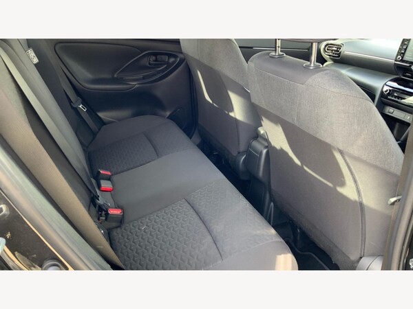 Used Toyota Yaris Cross 2023 for sale - 76258995: Photo 14
