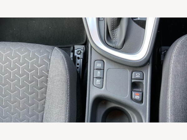 Used Toyota Yaris Cross 2023 for sale - 76258995: Photo 28