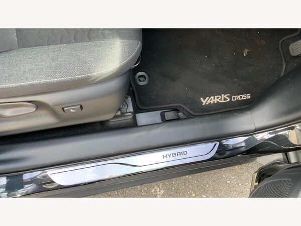 Used Toyota Yaris Cross 2023 for sale - 76258995: Photo 37