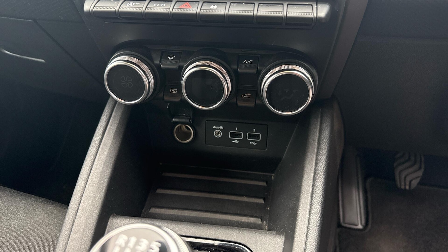 Used Renault Clio for sale - 77825126: Photo 42