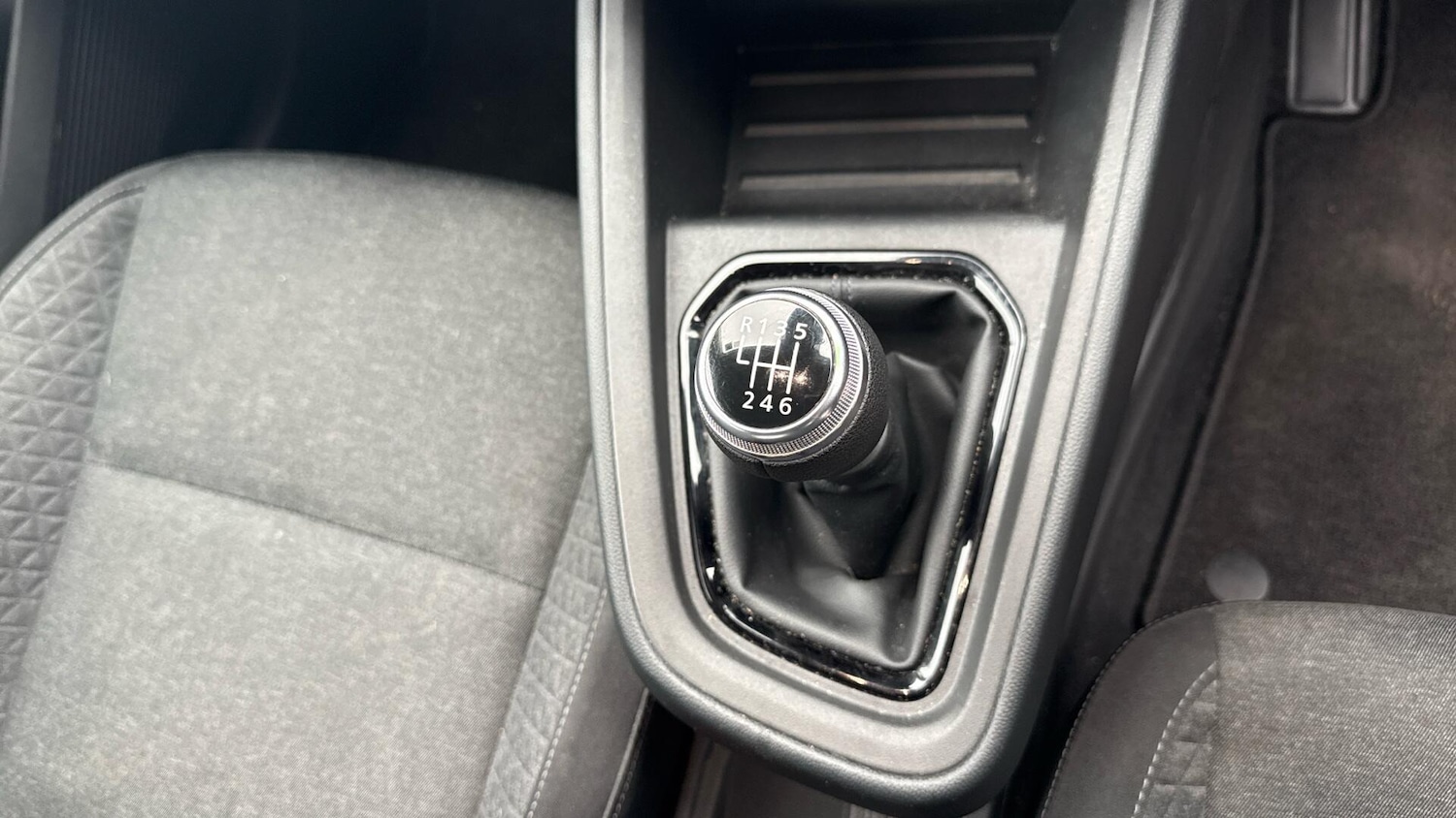 Used Renault Clio for sale - 77825126: Photo 44