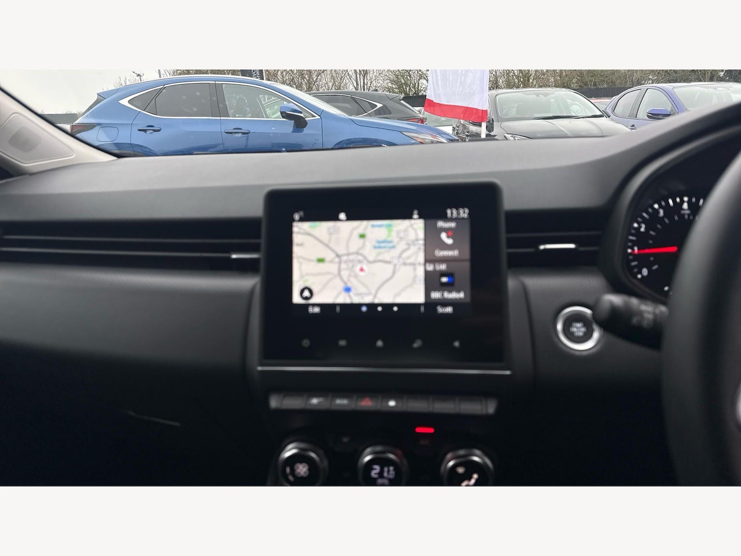 Used Renault Clio for sale - 77825126: Photo 9