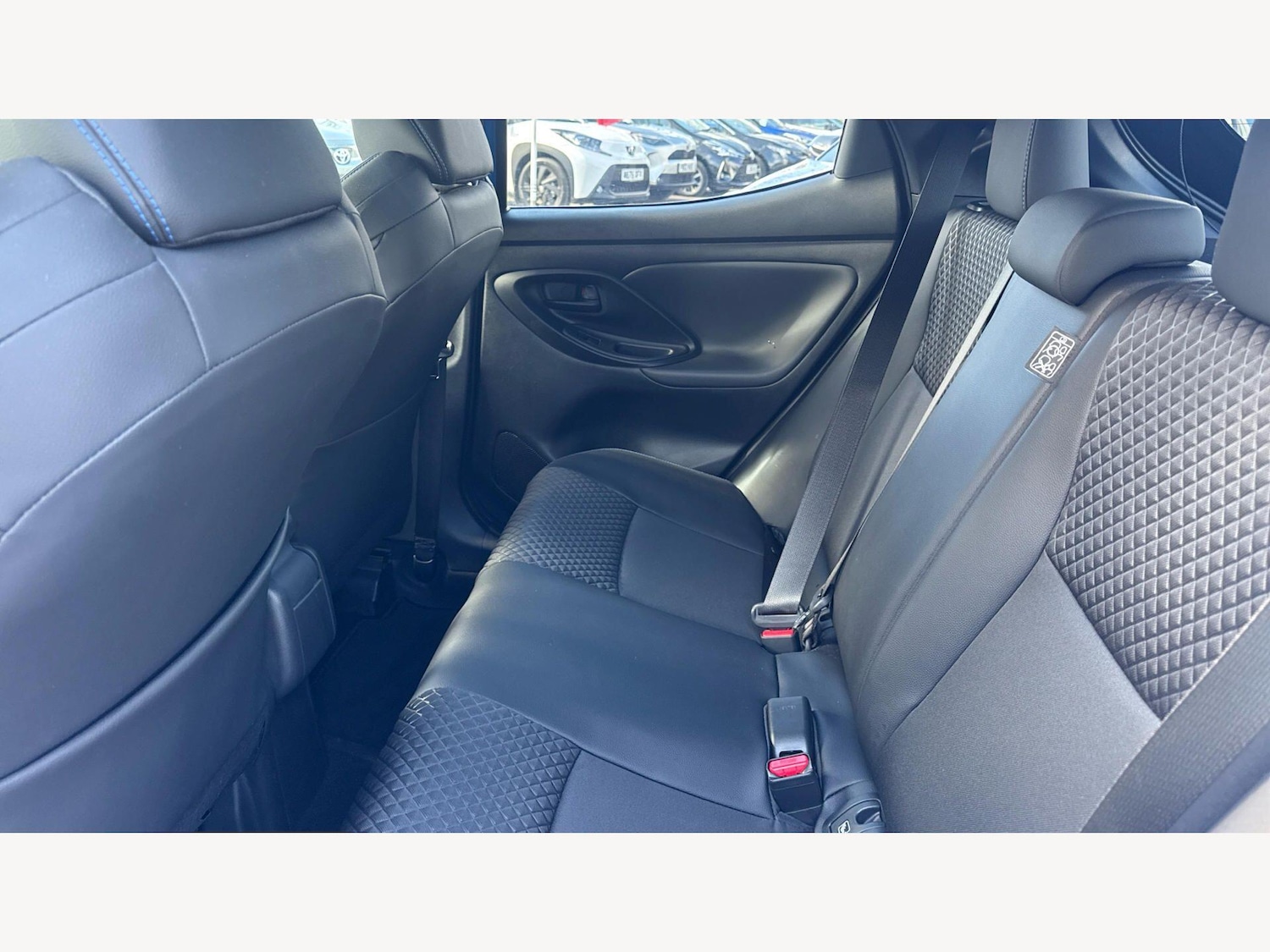 Used Toyota Yaris 2024 for sale - 78072671: Photo 15