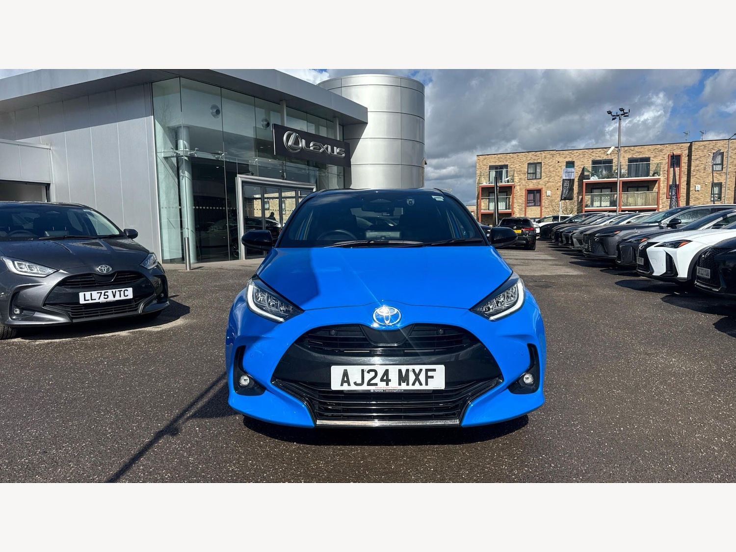 Used Toyota Yaris 2024 for sale - 78072671: Photo 17