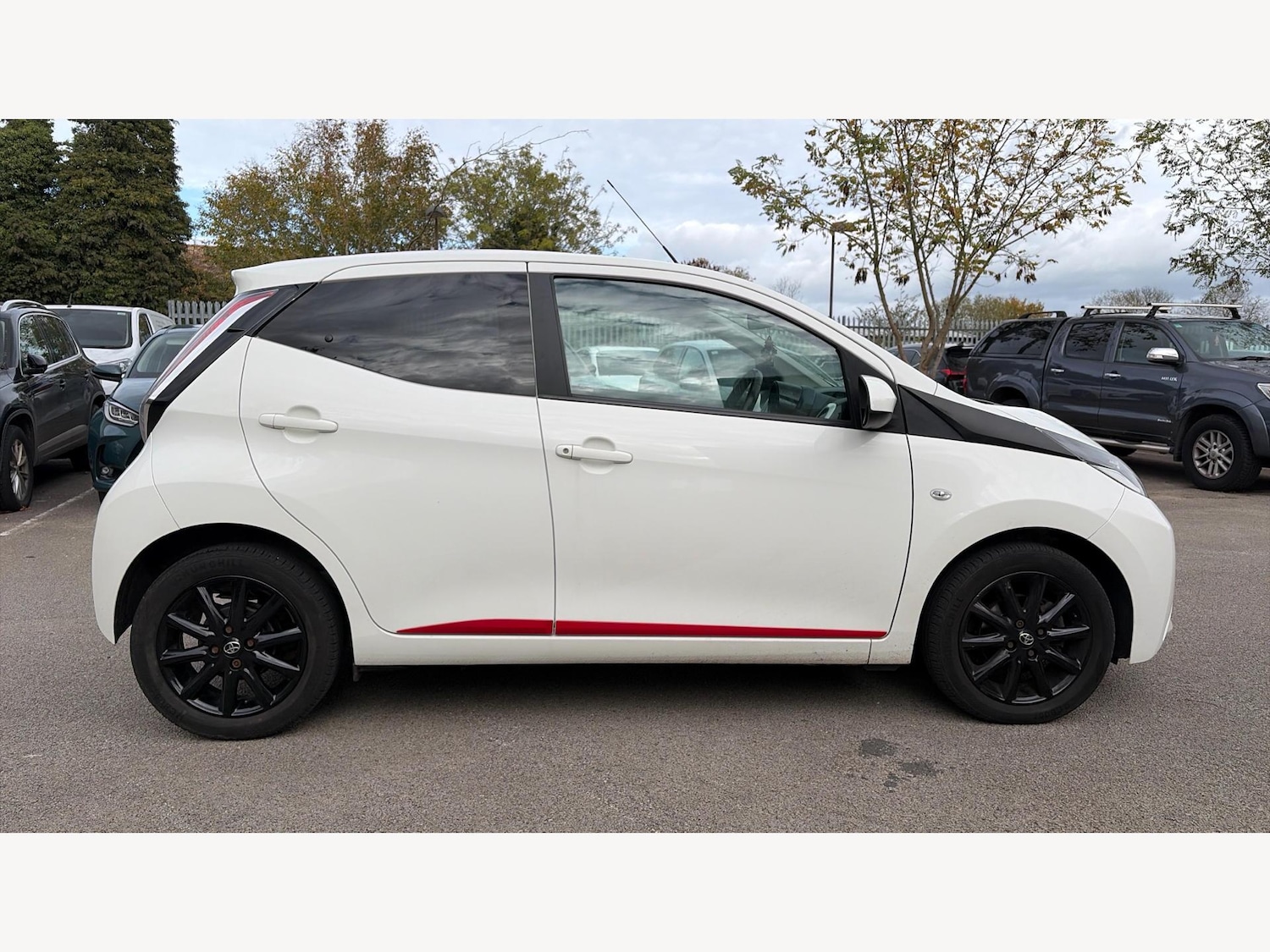Used Toyota AYGO 2017 for sale - 76425716: Photo 18