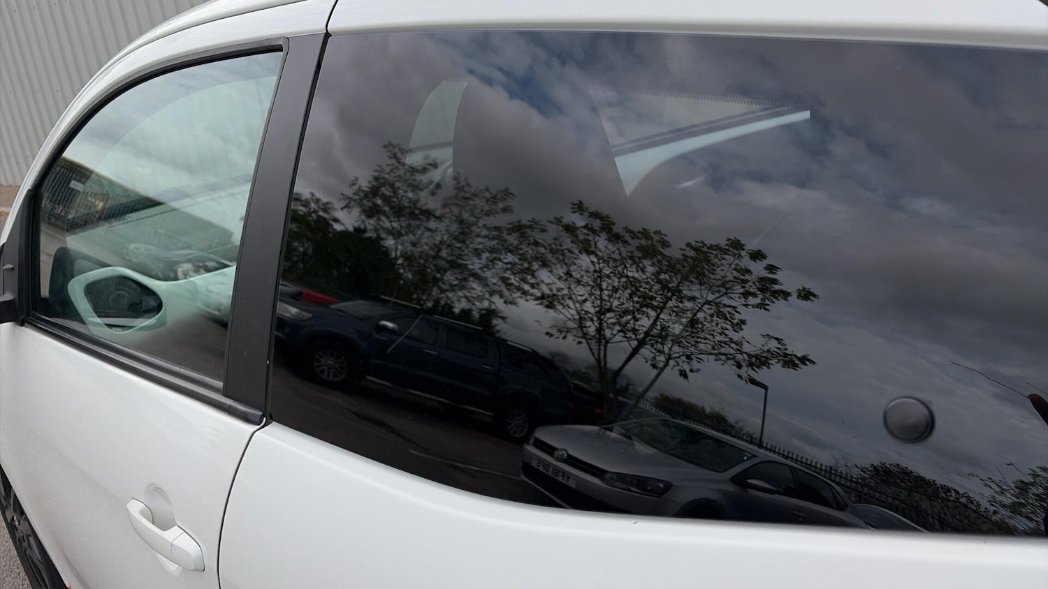 Used Toyota AYGO 2017 for sale - 76425716: Photo 41