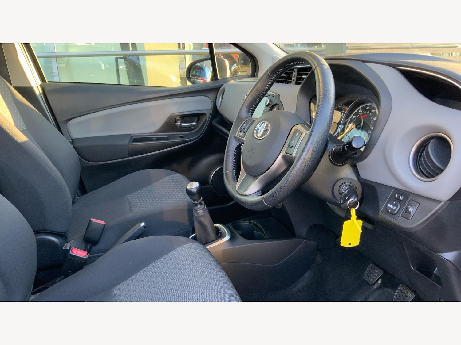 Used Toyota Yaris 2015 for sale - 77144571: Photo 13