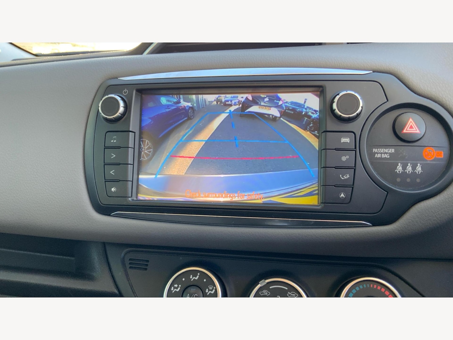 Used Toyota Yaris 2015 for sale - 77144571: Photo 22