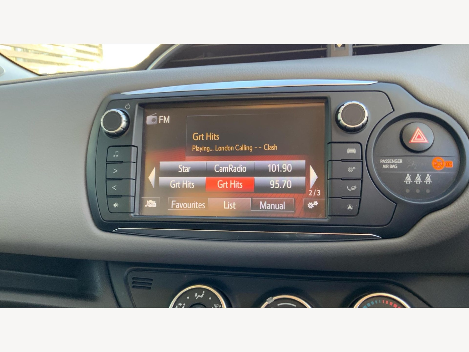 Used Toyota Yaris 2015 for sale - 77144571: Photo 9