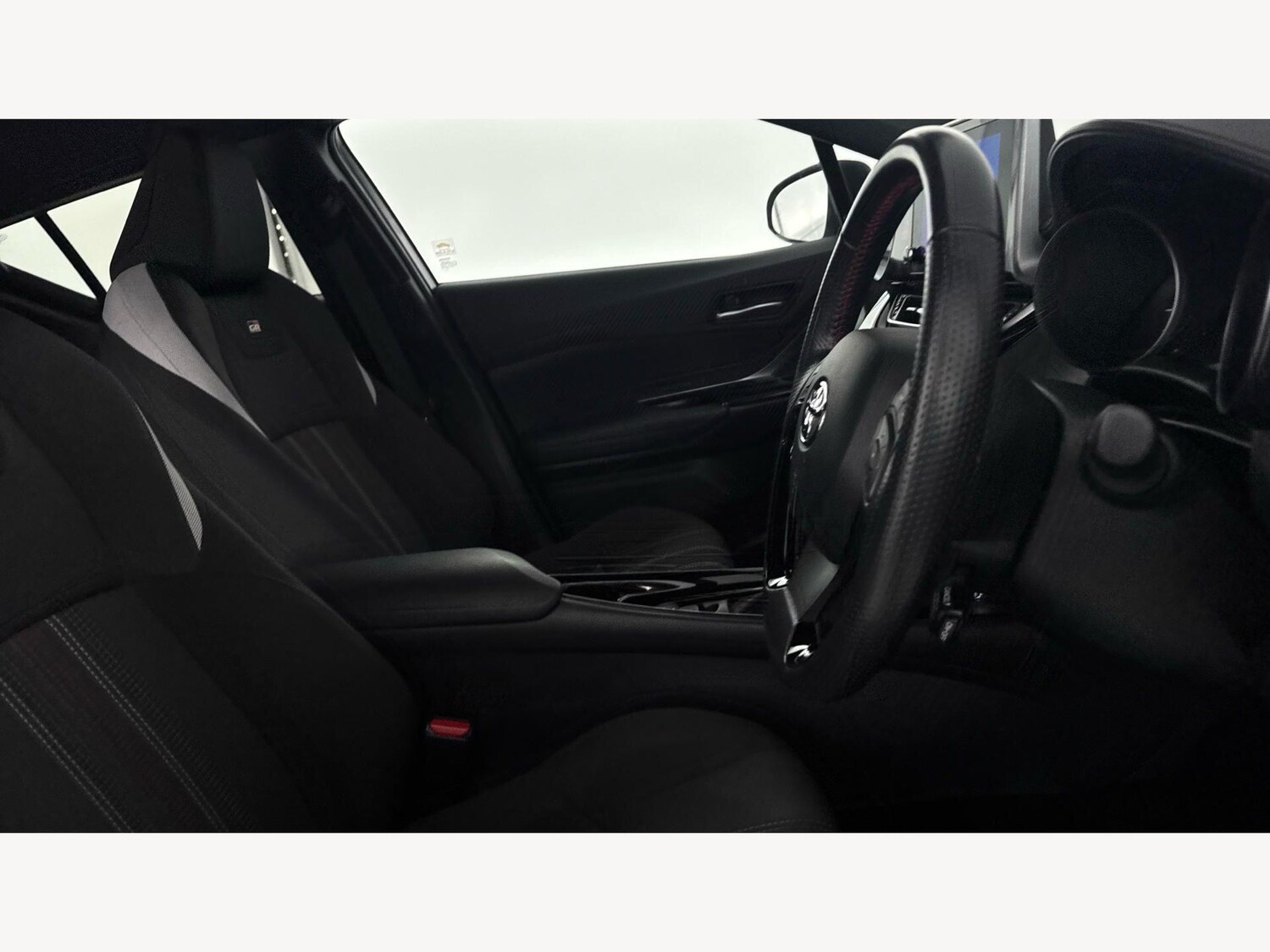 Used Toyota C-HR for sale - 77633603: Photo 13