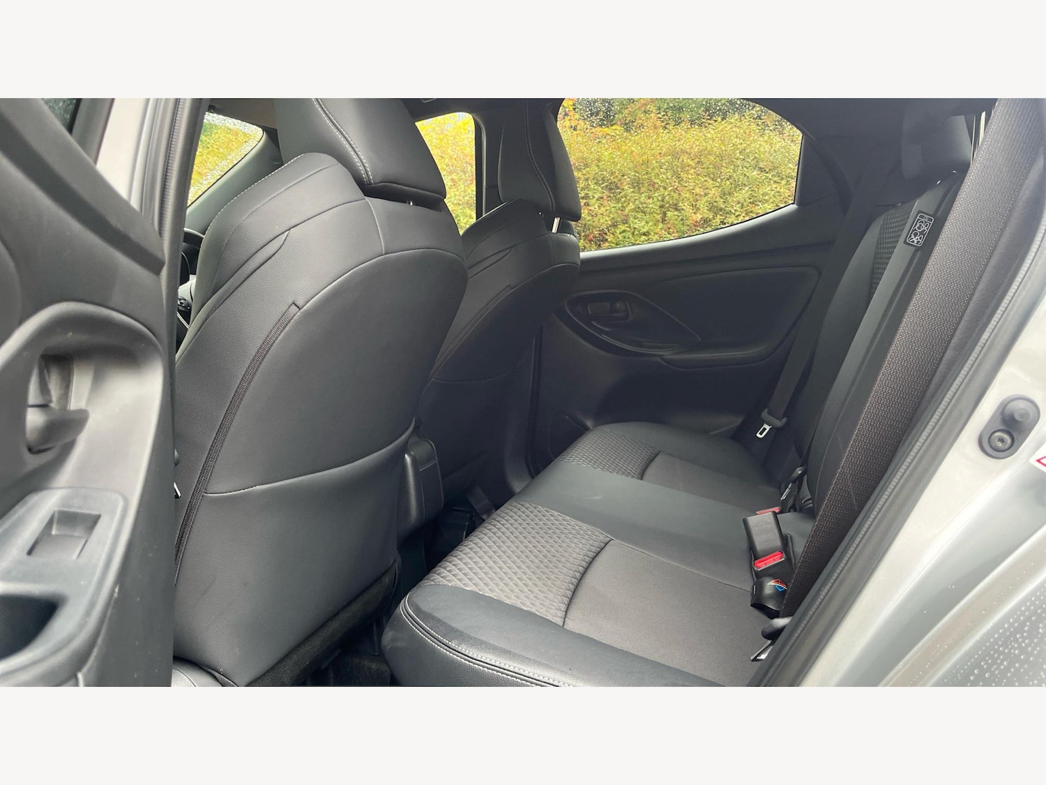 Used Toyota Yaris 2025 for sale - 76002230: Photo 15
