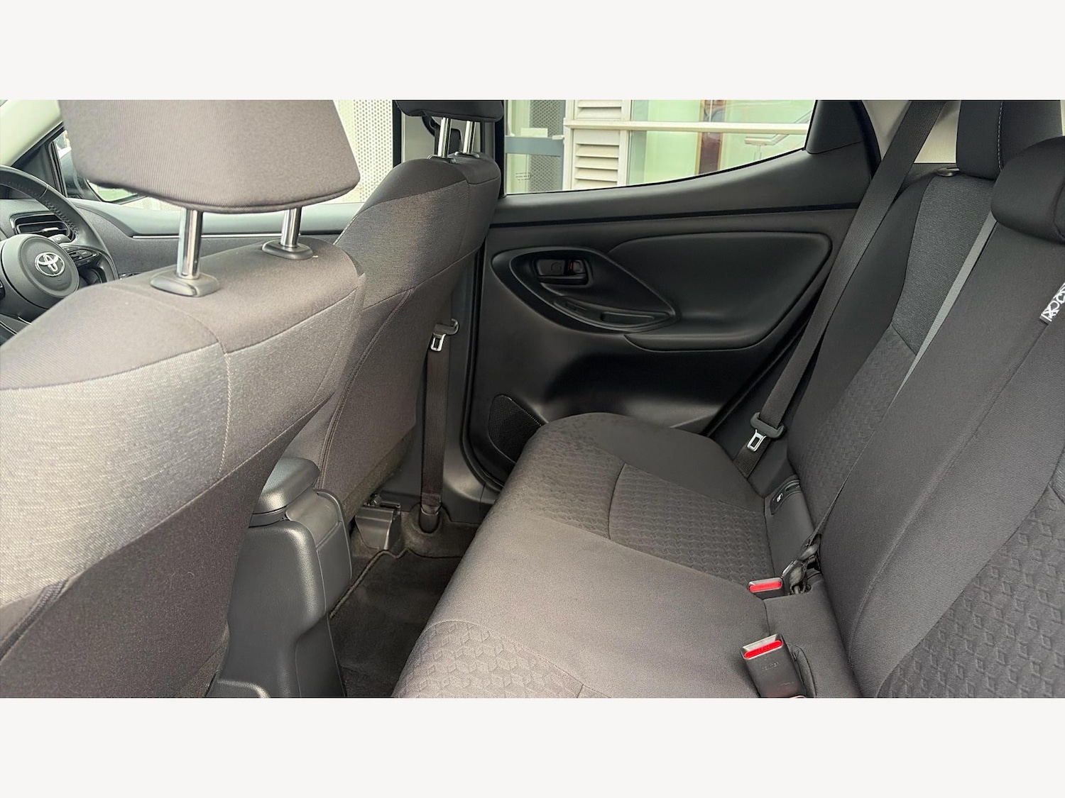 Used Toyota Yaris 2023 for sale - 77109548: Photo 15