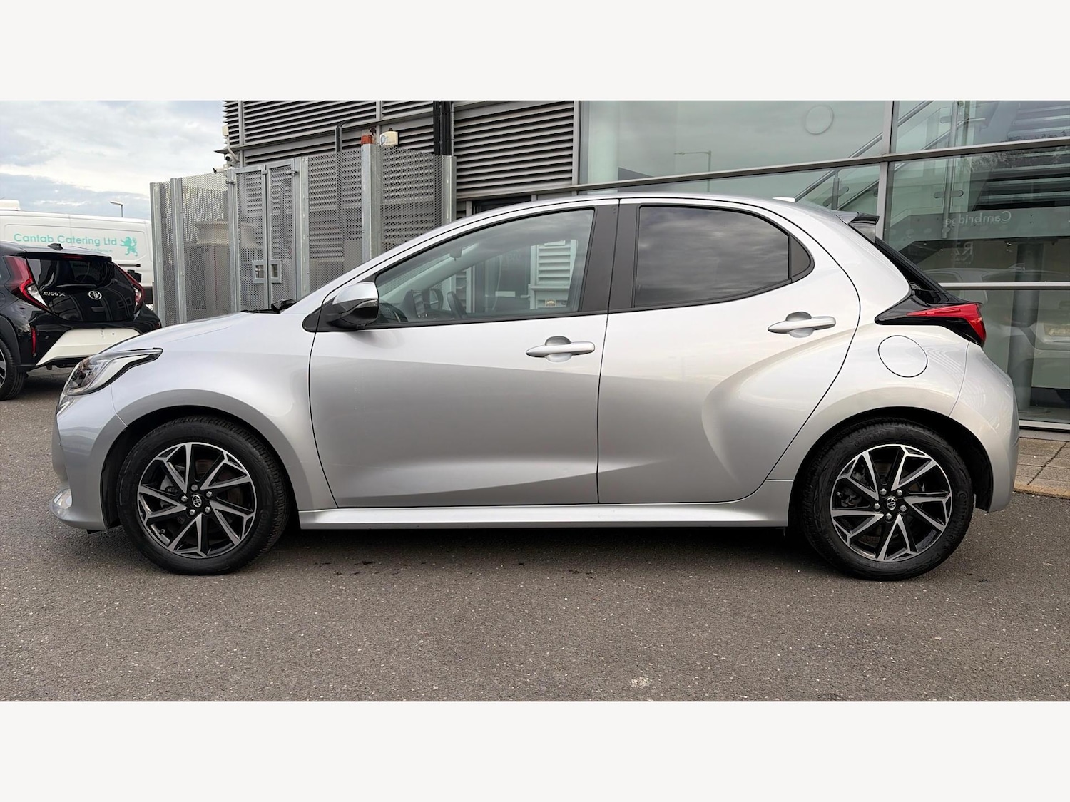 Used Toyota Yaris 2023 for sale - 77109548: Photo 19