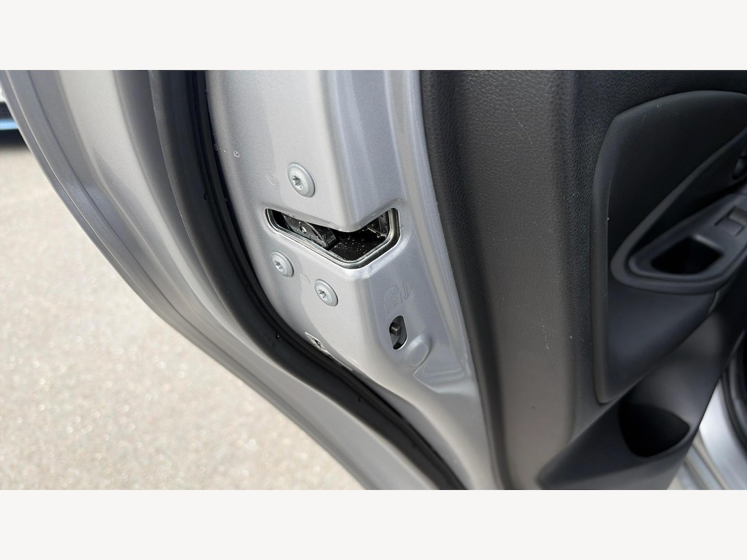 Used Toyota Yaris 2023 for sale - 77109548: Photo 24