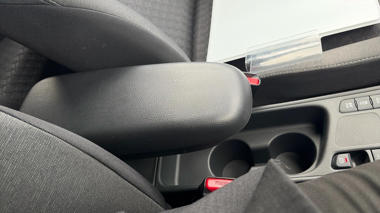 Used Toyota Yaris 2023 for sale - 77109548: Photo 39