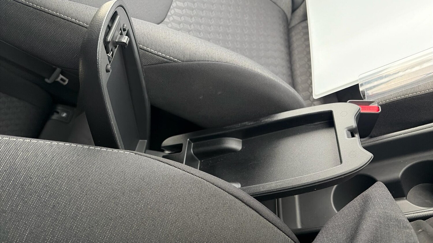 Used Toyota Yaris 2023 for sale - 77109548: Photo 40