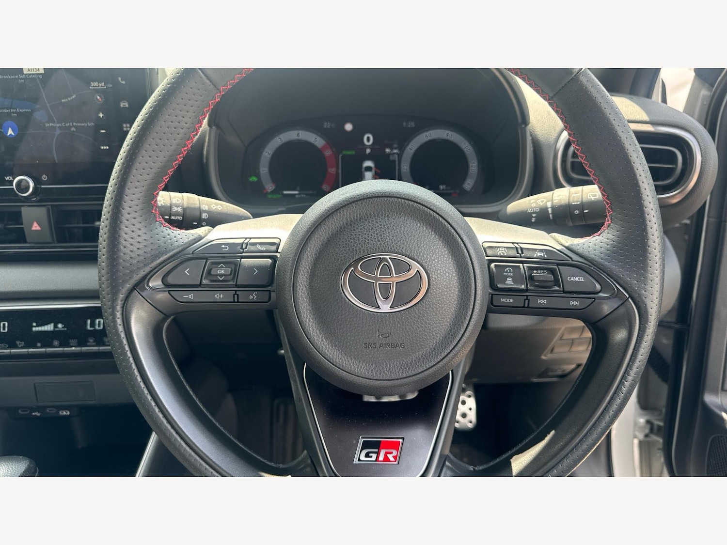 Used Toyota Yaris 2024 for sale - 77060286: Photo 10