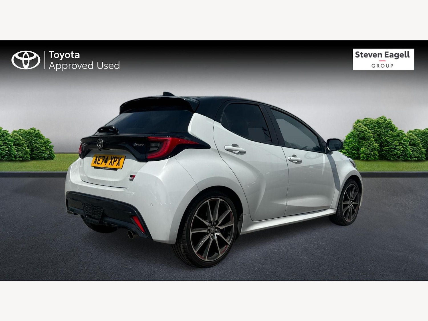 Used Toyota Yaris 2024 for sale - 77060286: Photo 2