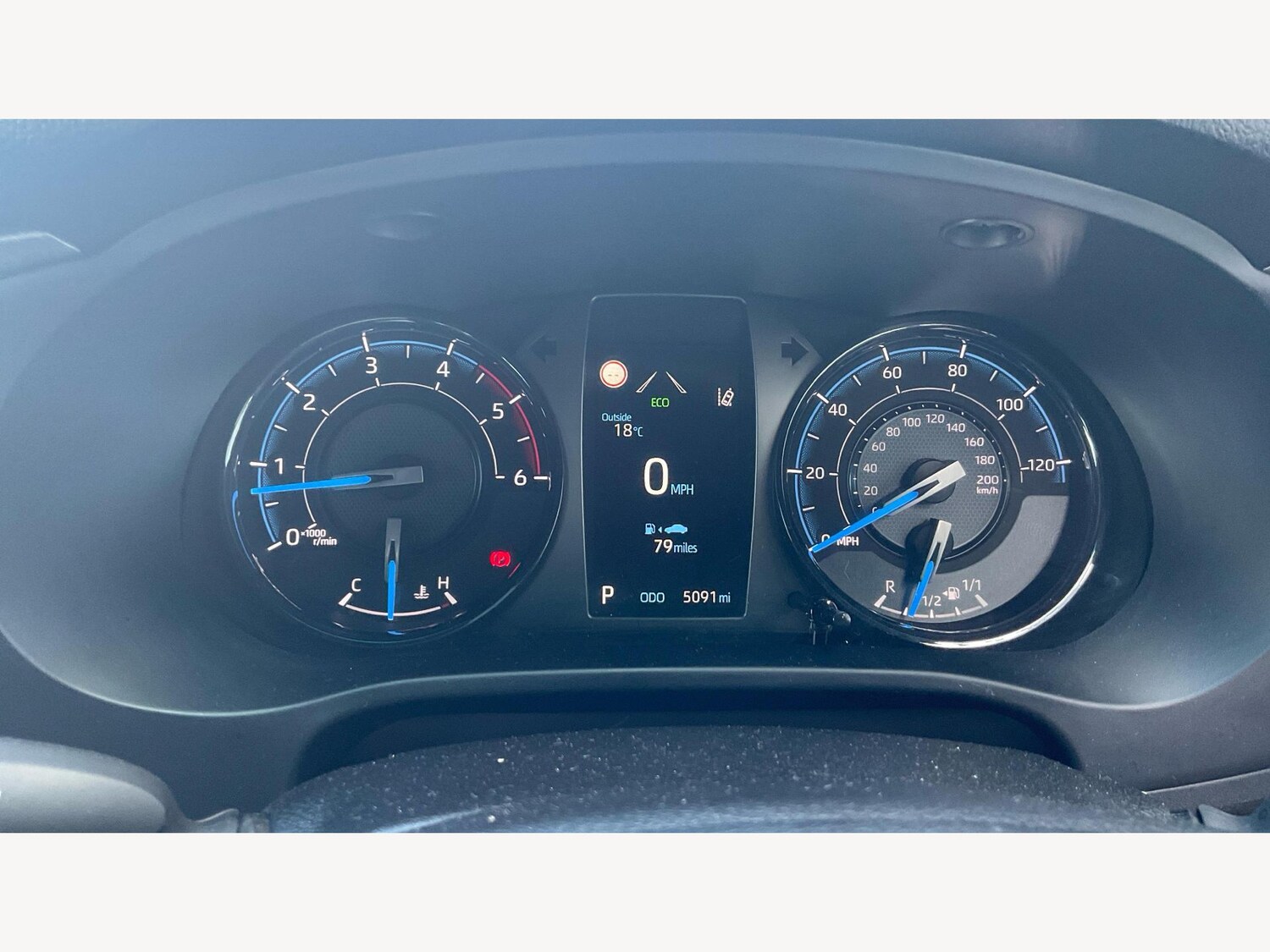 Used Toyota Hilux 2025 for sale - 76472190: Photo 11