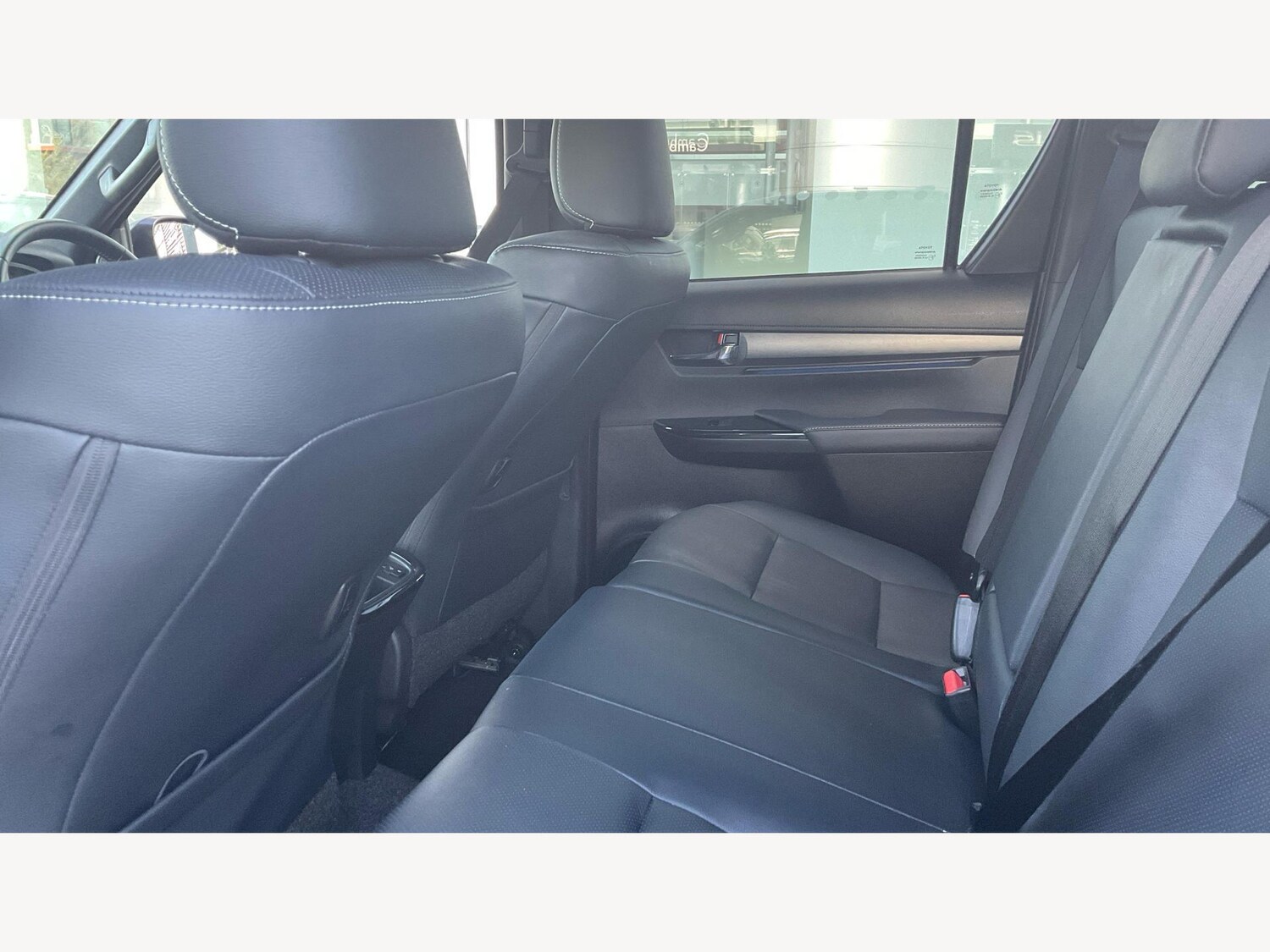 Used Toyota Hilux 2025 for sale - 76472190: Photo 15