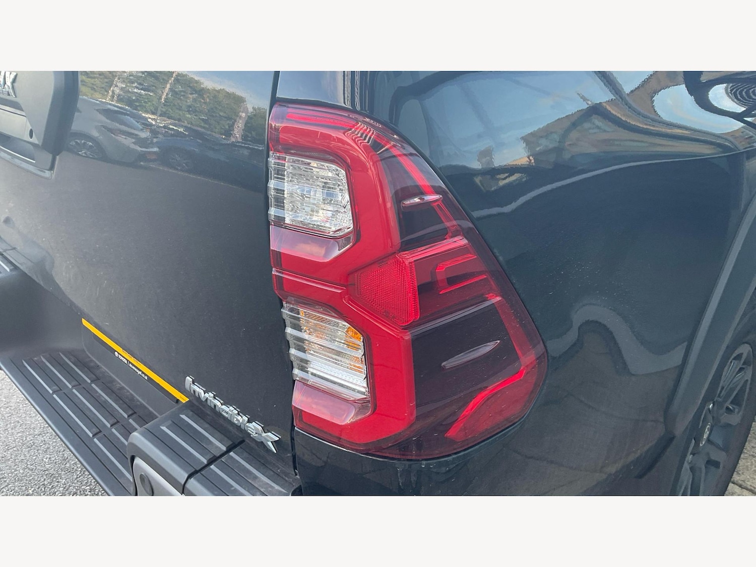 Used Toyota Hilux 2025 for sale - 76472190: Photo 31