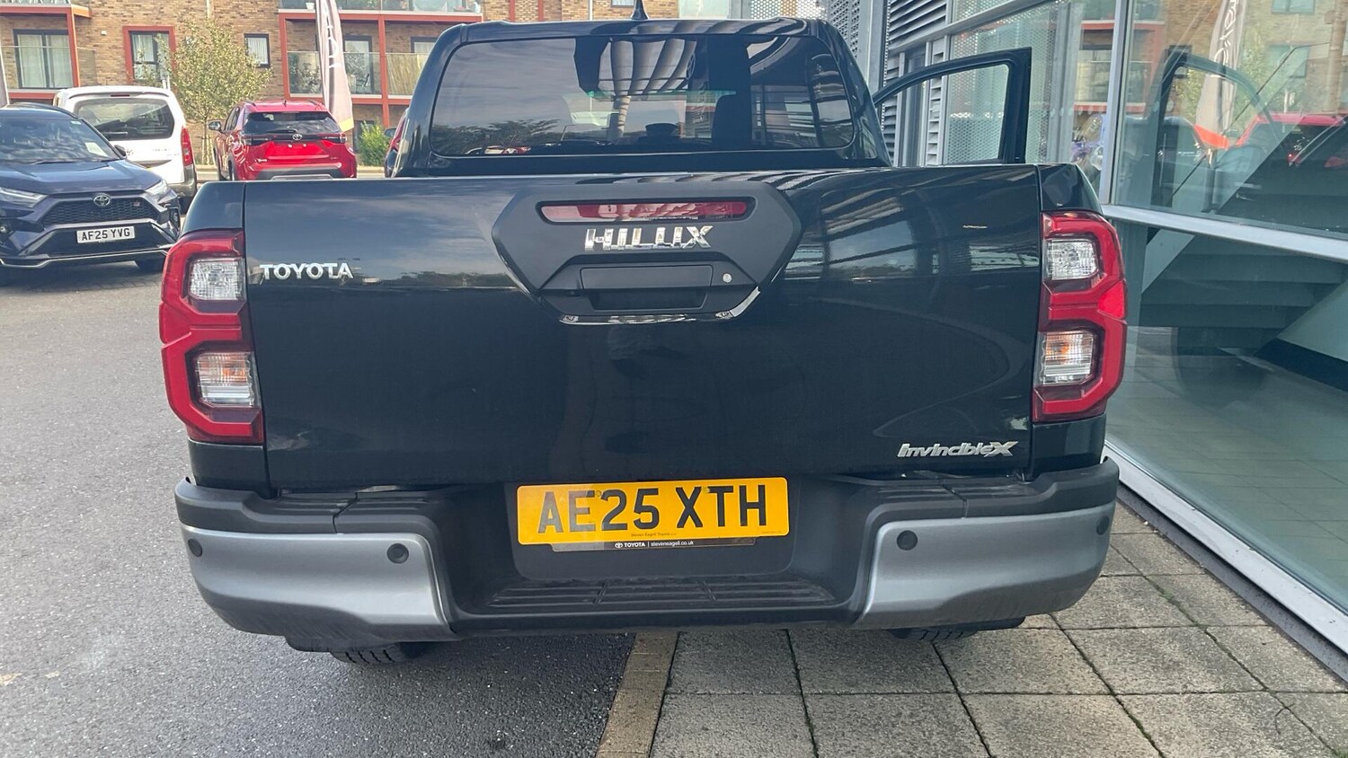 Used Toyota Hilux 2025 for sale - 76472190: Photo 33