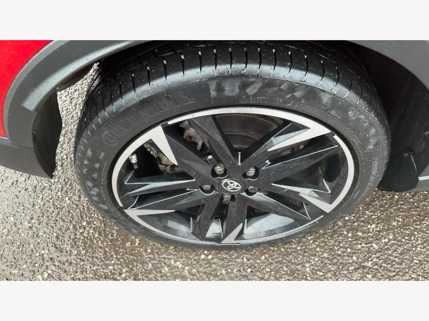 Used Toyota C-HR for sale - 77229341: Photo 30