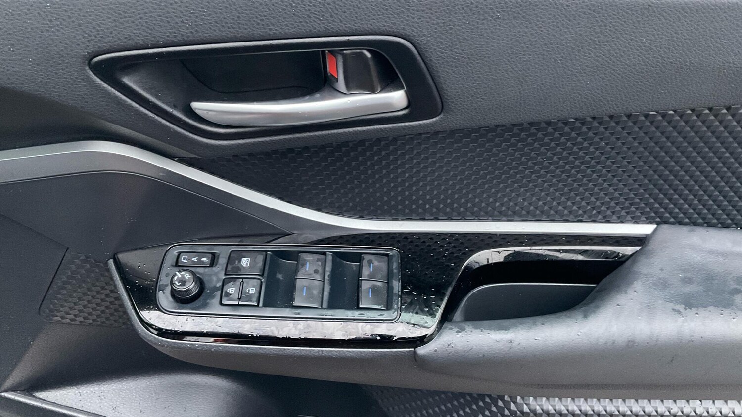 Used Toyota C-HR for sale - 77229341: Photo 33