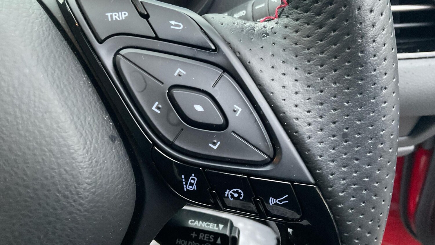 Used Toyota C-HR for sale - 77229341: Photo 36