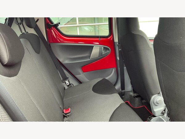 Used Toyota AYGO 2012 for sale - 76200159: Photo 14