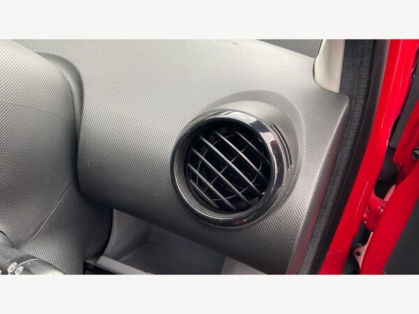 Used Toyota AYGO 2012 for sale - 76200159: Photo 37