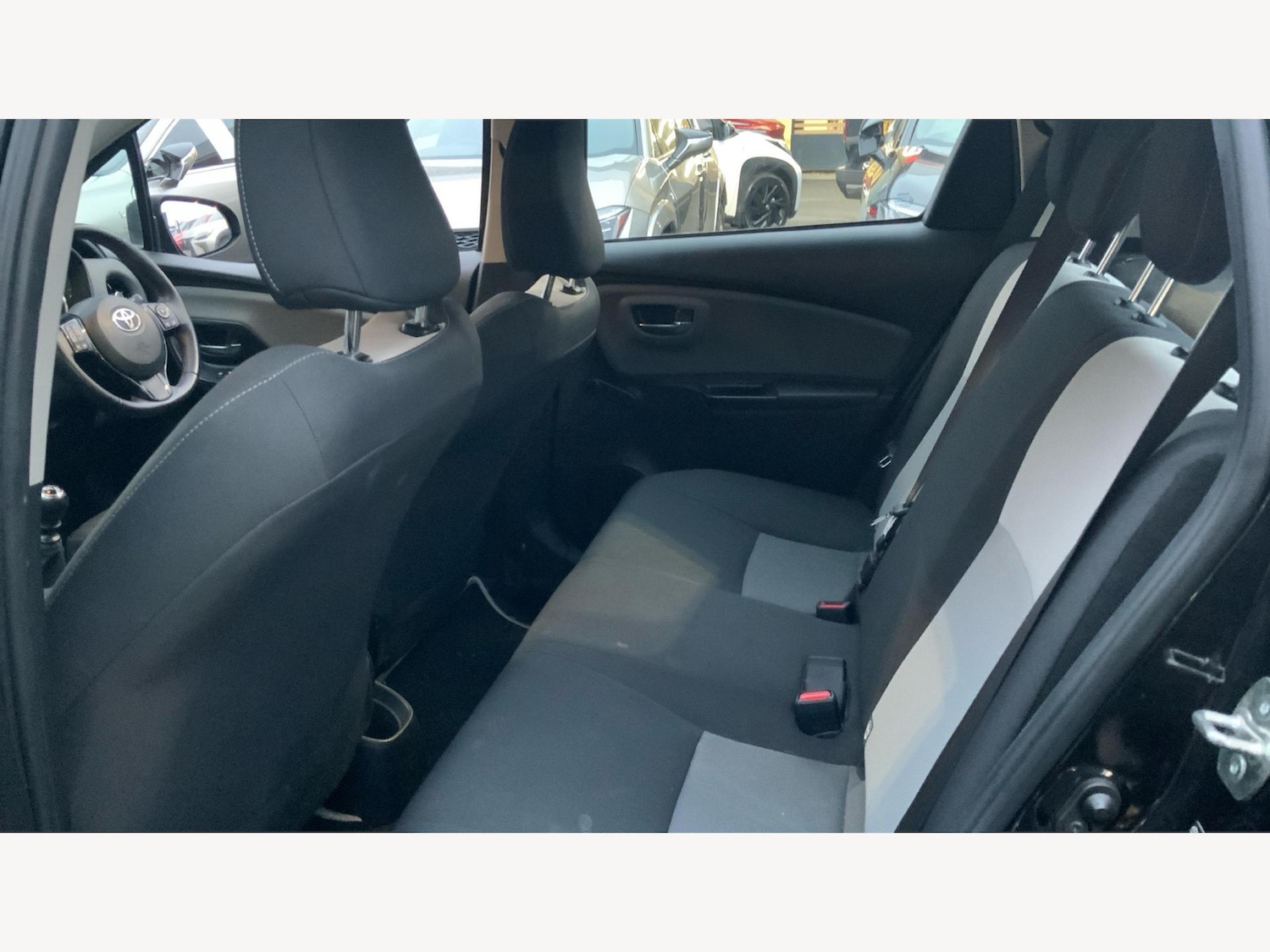 Used Toyota Yaris 2017 for sale - 77156580: Photo 15