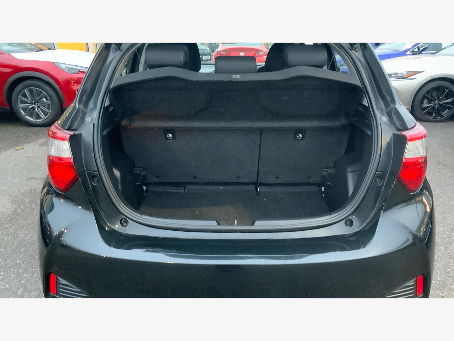 Used Toyota Yaris 2017 for sale - 77156580: Photo 16