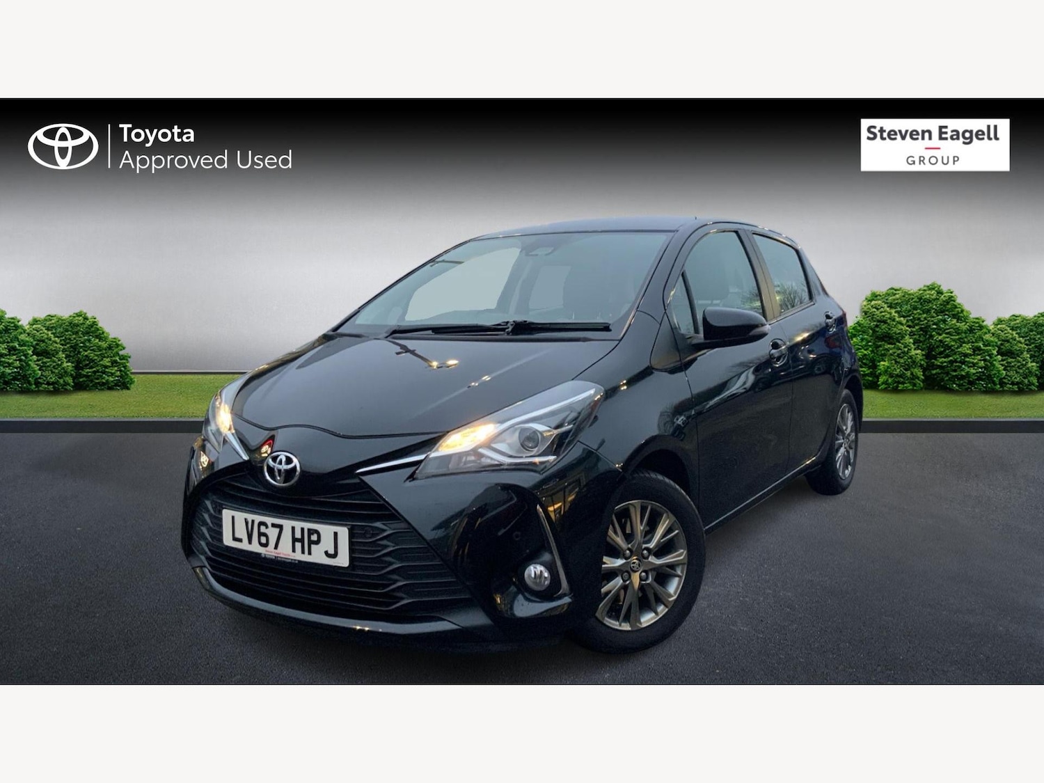 Used Toyota Yaris 2017 for sale - 77156580: Photo 3