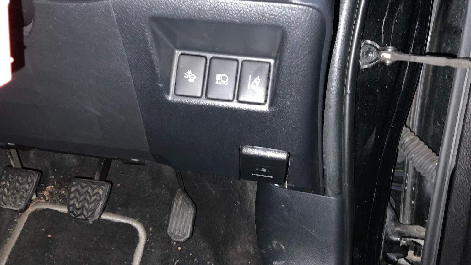 Used Toyota Yaris 2017 for sale - 77156580: Photo 34