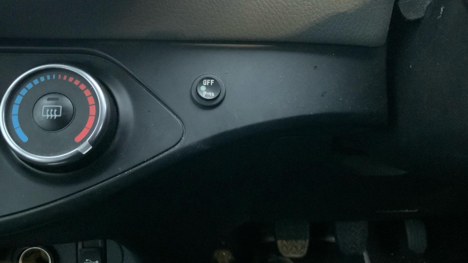 Used Toyota Yaris 2017 for sale - 77156580: Photo 41