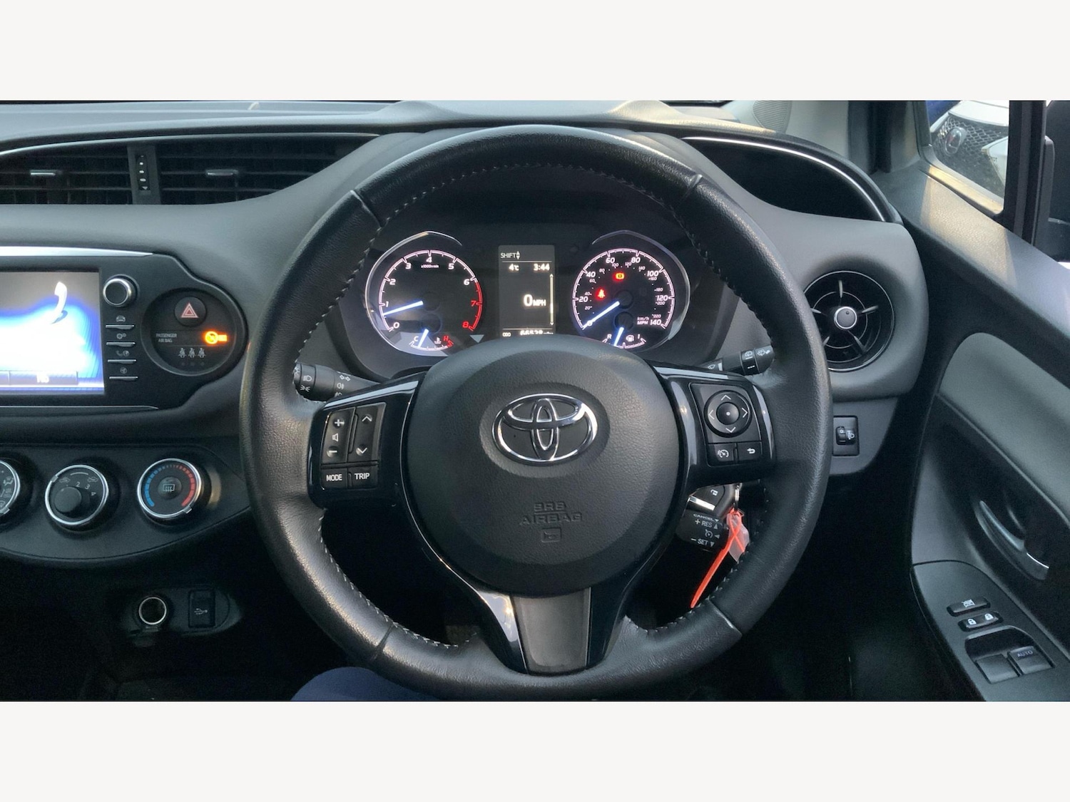 Used Toyota Yaris 2017 for sale - 77156580: Photo 8