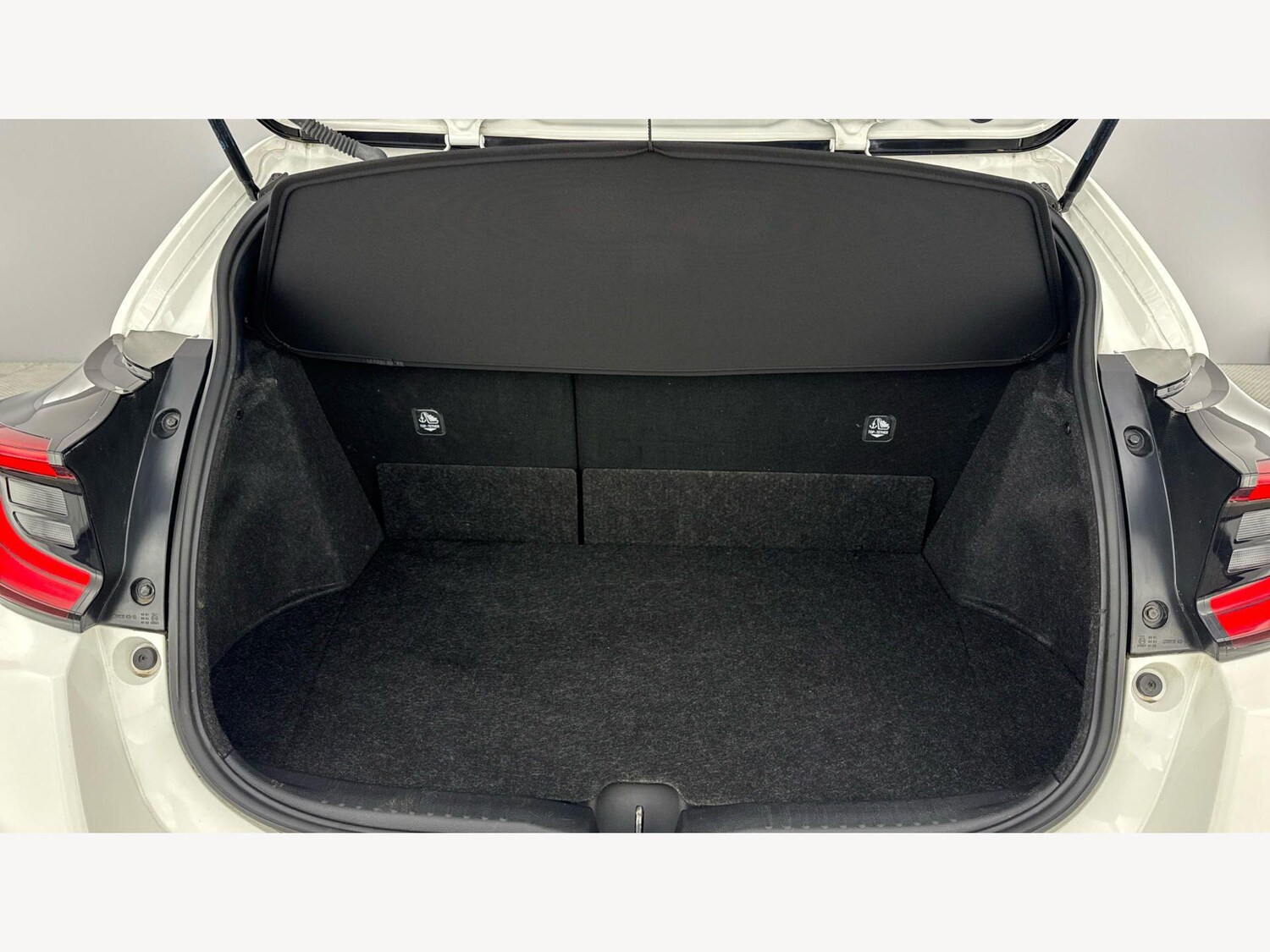 Used Toyota Yaris 2022 for sale - 77737758: Photo 16