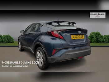 Used Toyota C-HR 2023 for sale - 77798949: Photo