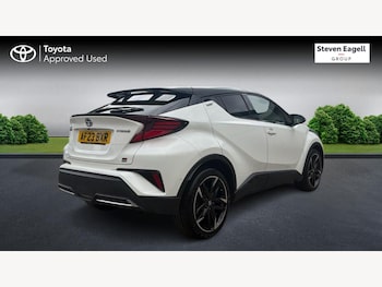 Used Toyota C-HR 2023 for sale - 78965864: Photo