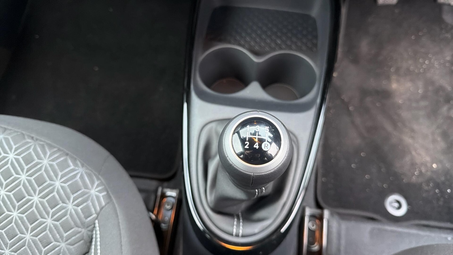 Used Toyota Aygo X 2025 for sale - 77424775: Photo 39