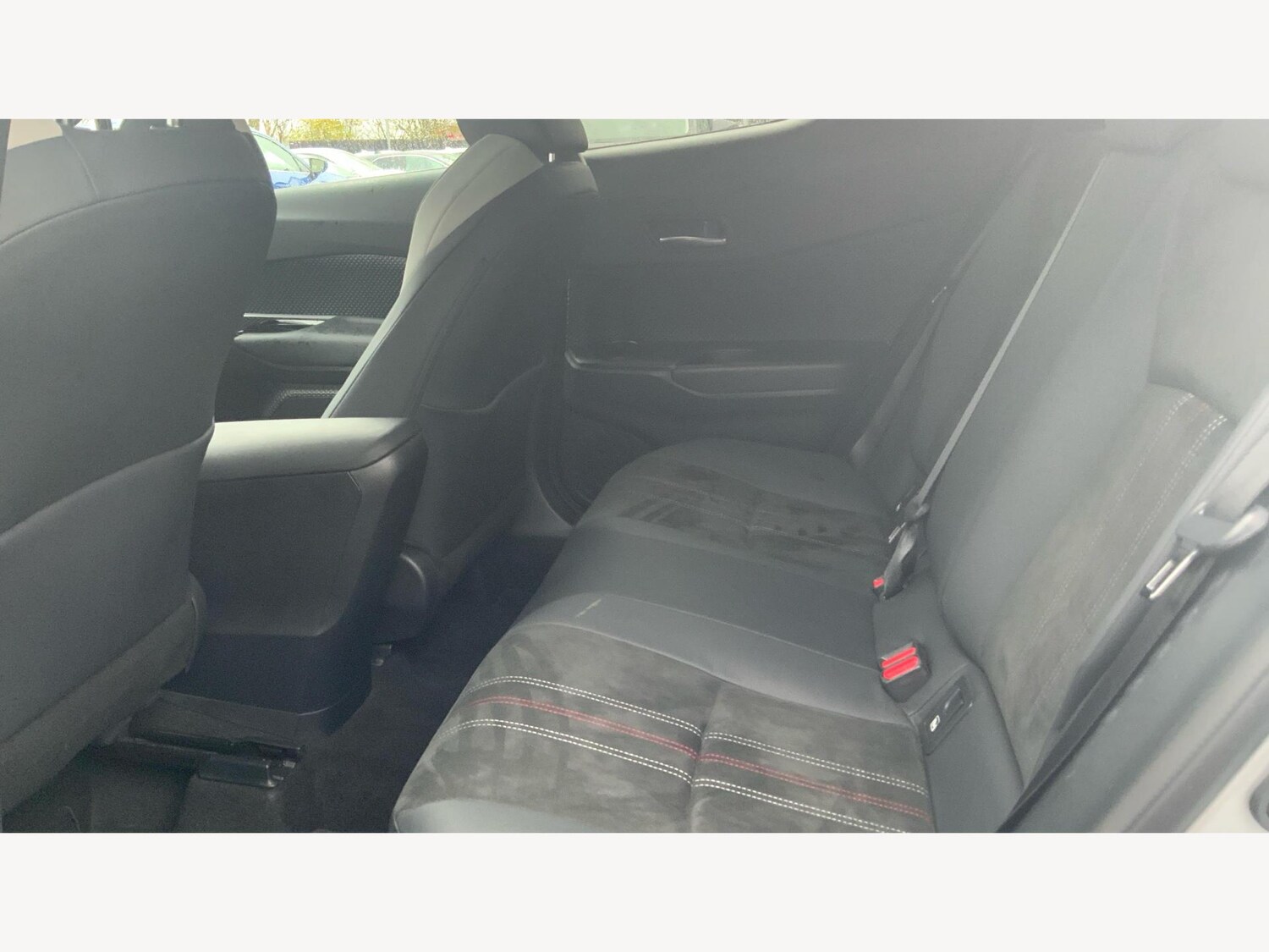 Used Toyota C-HR 2023 for sale - 76975696: Photo 15