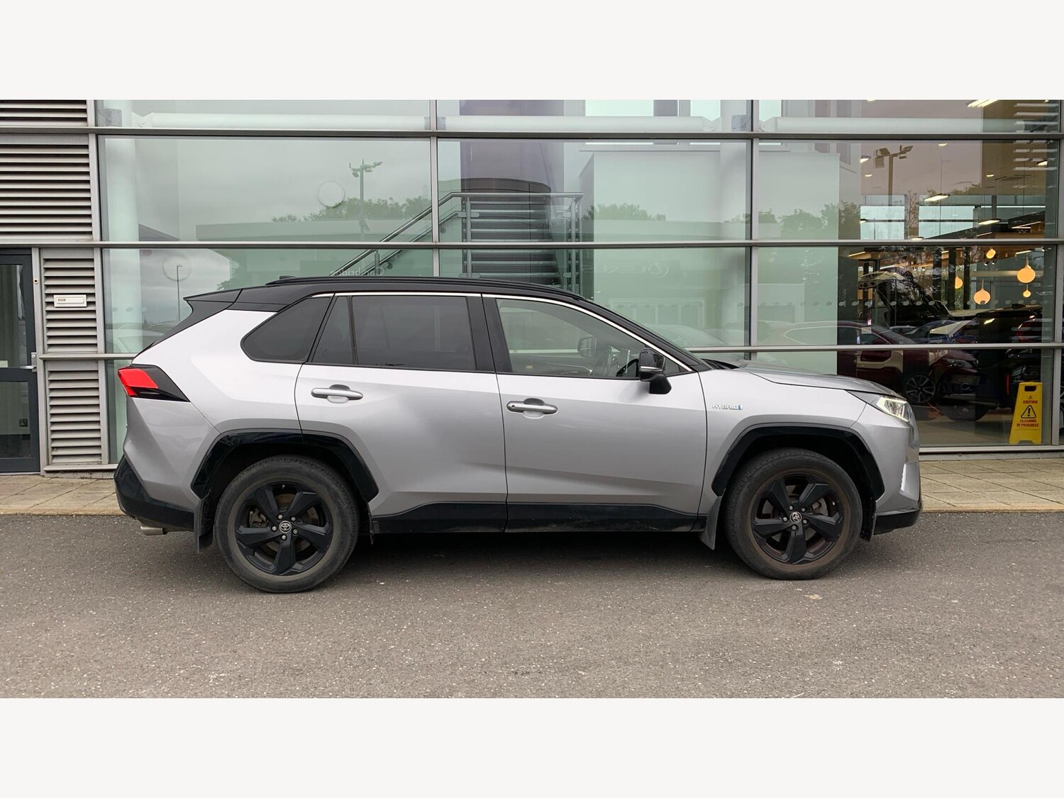 Used Toyota RAV4 2019 for sale - 77253585: Photo 18