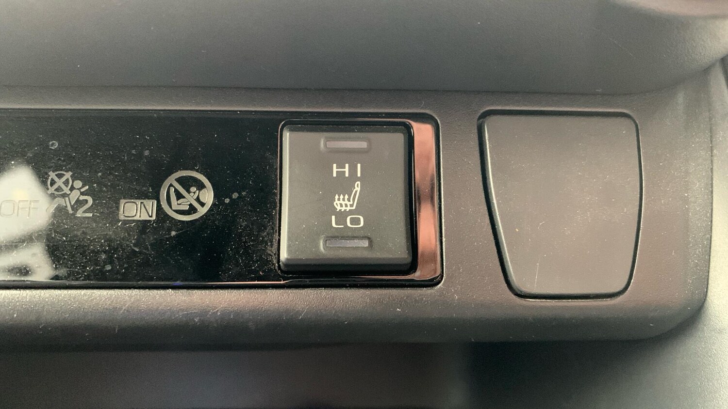 Used Toyota RAV4 2019 for sale - 77253585: Photo 32